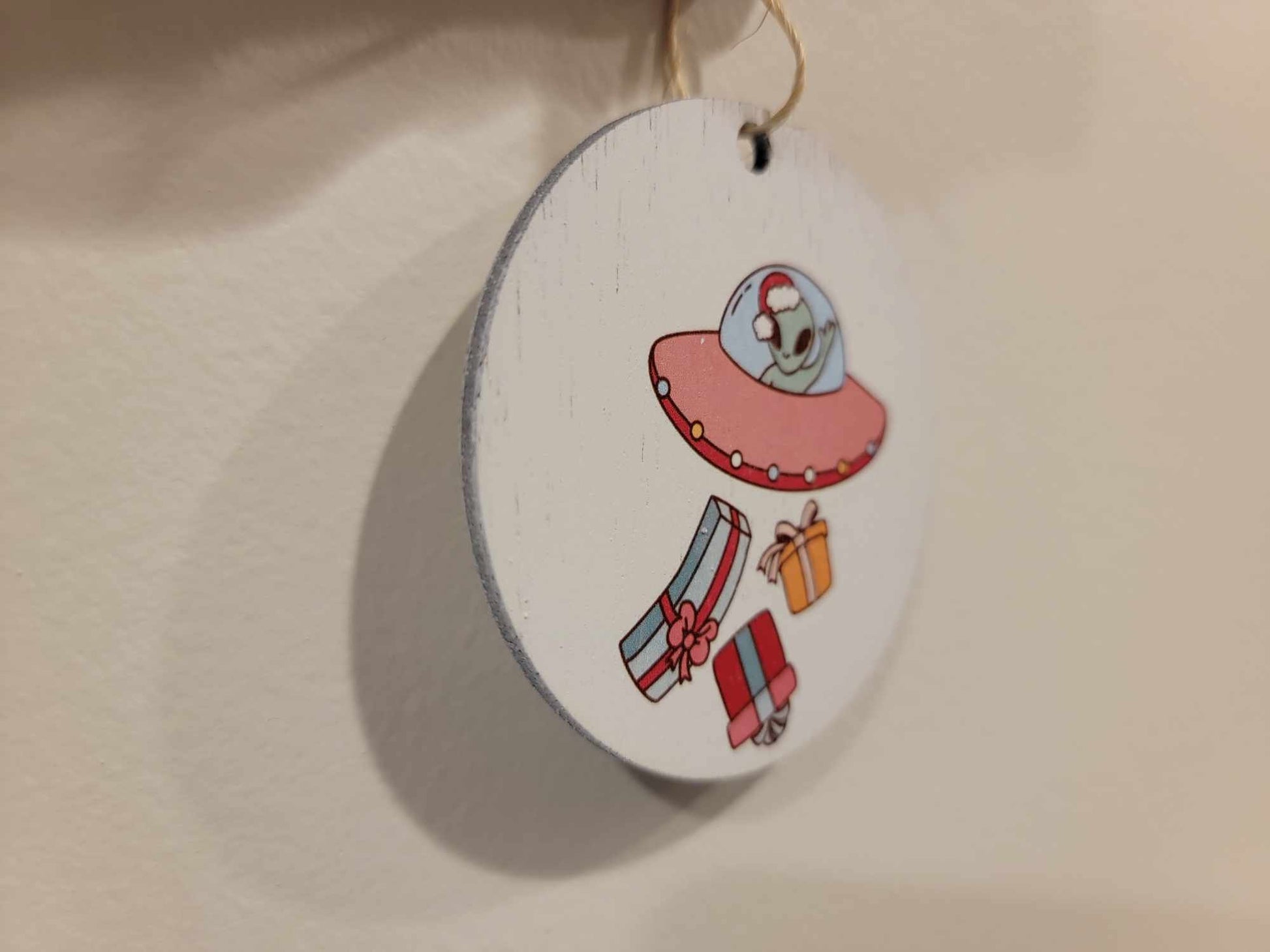 Spaceship Gift drop Extraterrestrial Alien Cryptic Ornament Collector Mythical Printed Keychain Giftable Gift for Him Gift for her Wooden