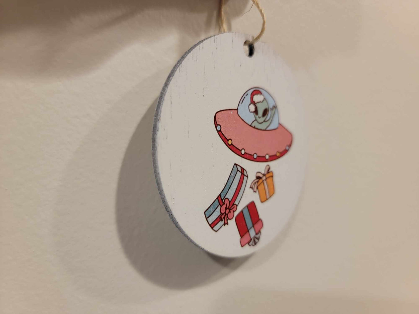 Spaceship Gift drop Extraterrestrial Alien Cryptic Ornament Collector Mythical Printed Keychain Giftable Gift for Him Gift for her Wooden