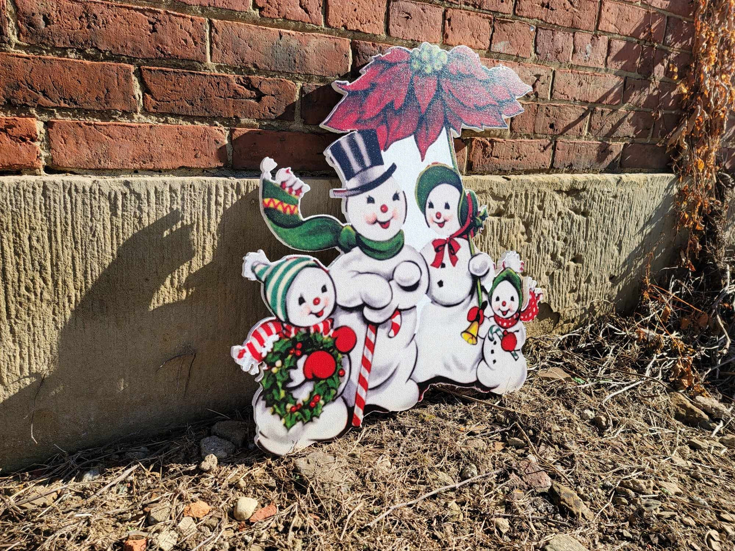 Vintage Yard Art Wood Winter Snowman Family Poinsettia Yard Sign Decorations Yard Decor Christmas Outdoor Printed image