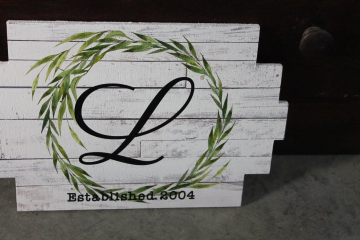 Wreath Pallet Monogram Wood grain Established Gift Wedding Anniversary Letter Last Name rustic White Wood Printed Personalized Wall Art