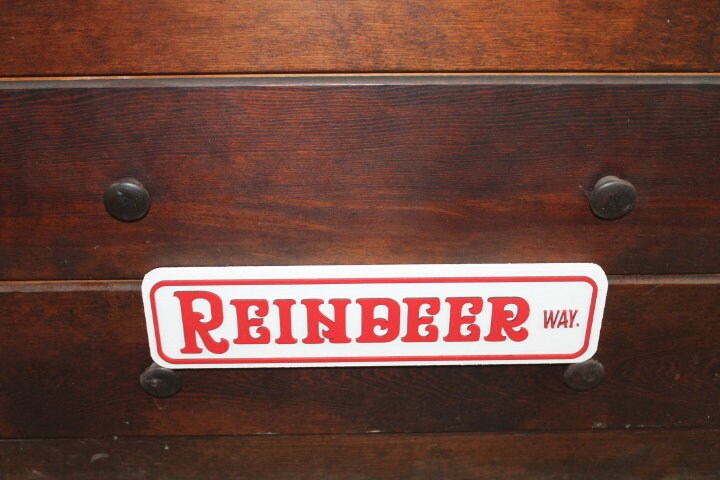 Reindeer Way Street Sign Directional Christmas Winter Santa Wooden Handmade Decor Prop Decoration Layered Sign 3D