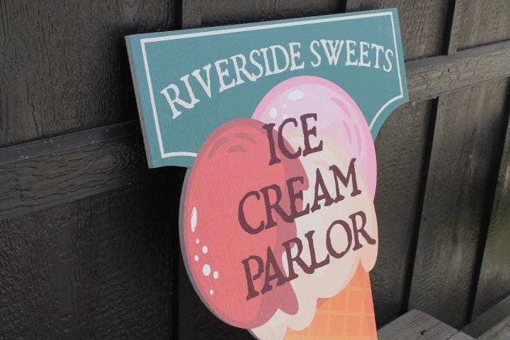 Custom Ice Cream Parlor Snack Sign Contour Vintage Outdoor Textured PVC All Weather Durable Print Color Sweets Cone Commerical Business