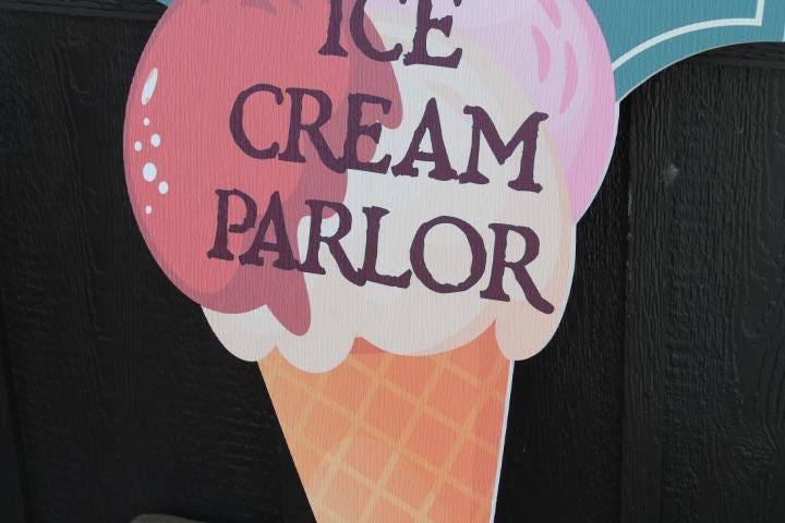 Custom Ice Cream Parlor Snack Sign Contour Vintage Outdoor Textured PVC All Weather Durable Print Color Sweets Cone Commerical Business