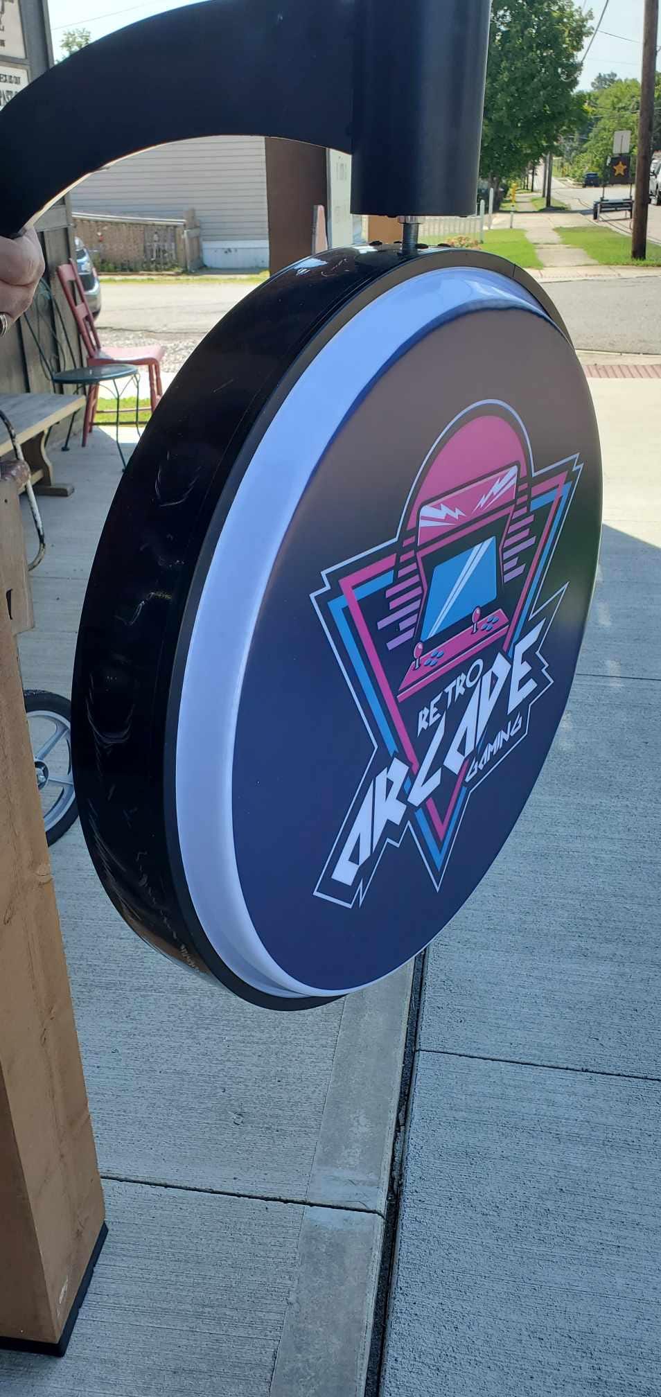 Custom Light lit led store front entrance Outdoor Round Blade Sign Wall Rotating Mounted Circle for your business display your logo