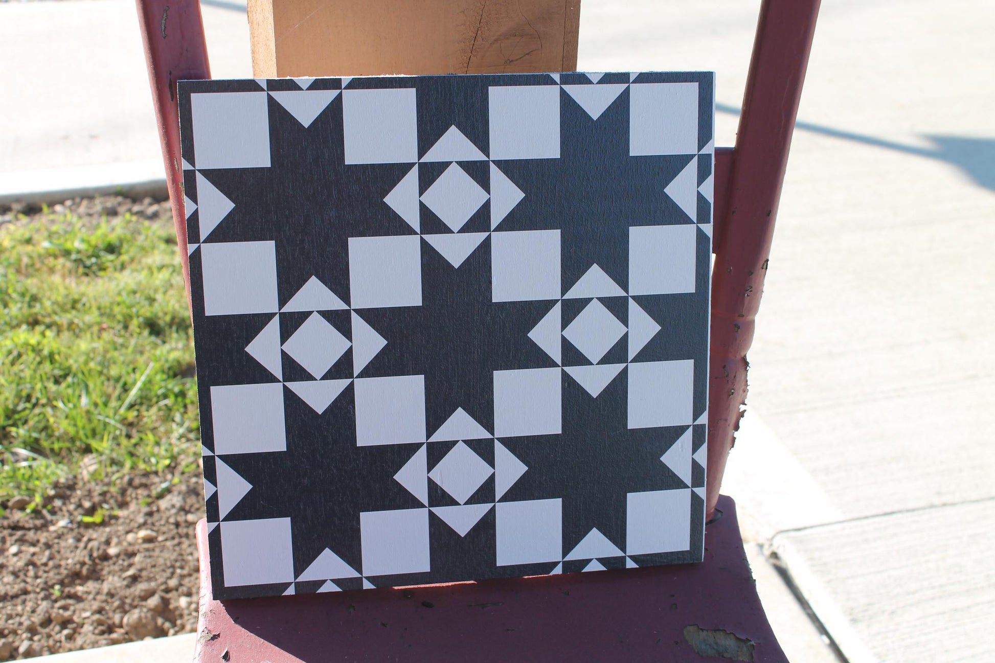 Western Barn Quilt Window Hanging Decorative UV Wood Sign Cute Country Signage Square Geometric Triangle Black and White PVC Outdoor