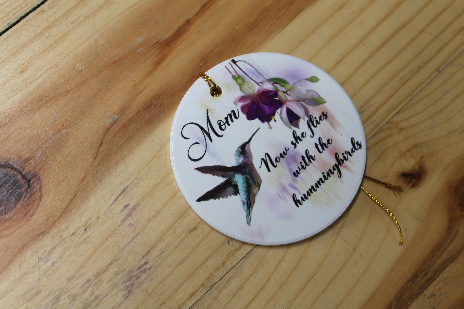 Mom Now She Flys With The Hummingbirds Ceramic Memorial Ornament Decor Floral Memories Gifts Cute Mother Day Hanging Circle Heaven