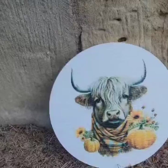 Cow Furry Highland Sign Printed Cow Lovers Porch Pumpkin Autumn Gourd PVC Weatherproof Ultraviolet Ink Doorhanger Outdoor Use
