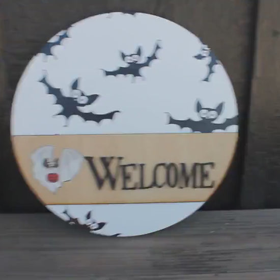 3D Halloween Welcome Sign – Layered Bat Door Hanger – Printed Wood Round Fall Porch Decor – Spooky Cute Halloween Wall Sign