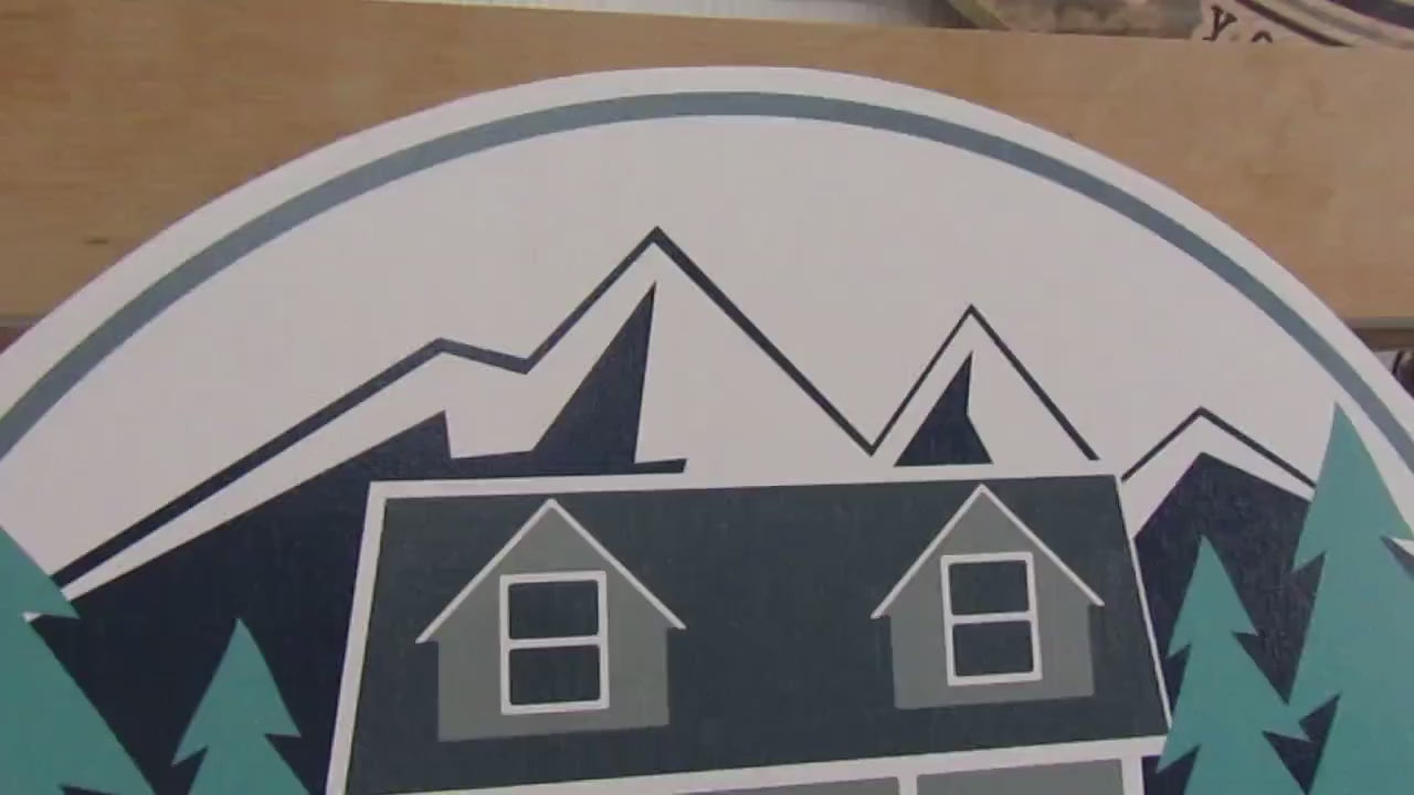 Custom Wooden Sign Commerical Signage Uv printed Logo 3D Letters Color Personalized Round Campground Mountains Cabin Woods Forest Bear Fish