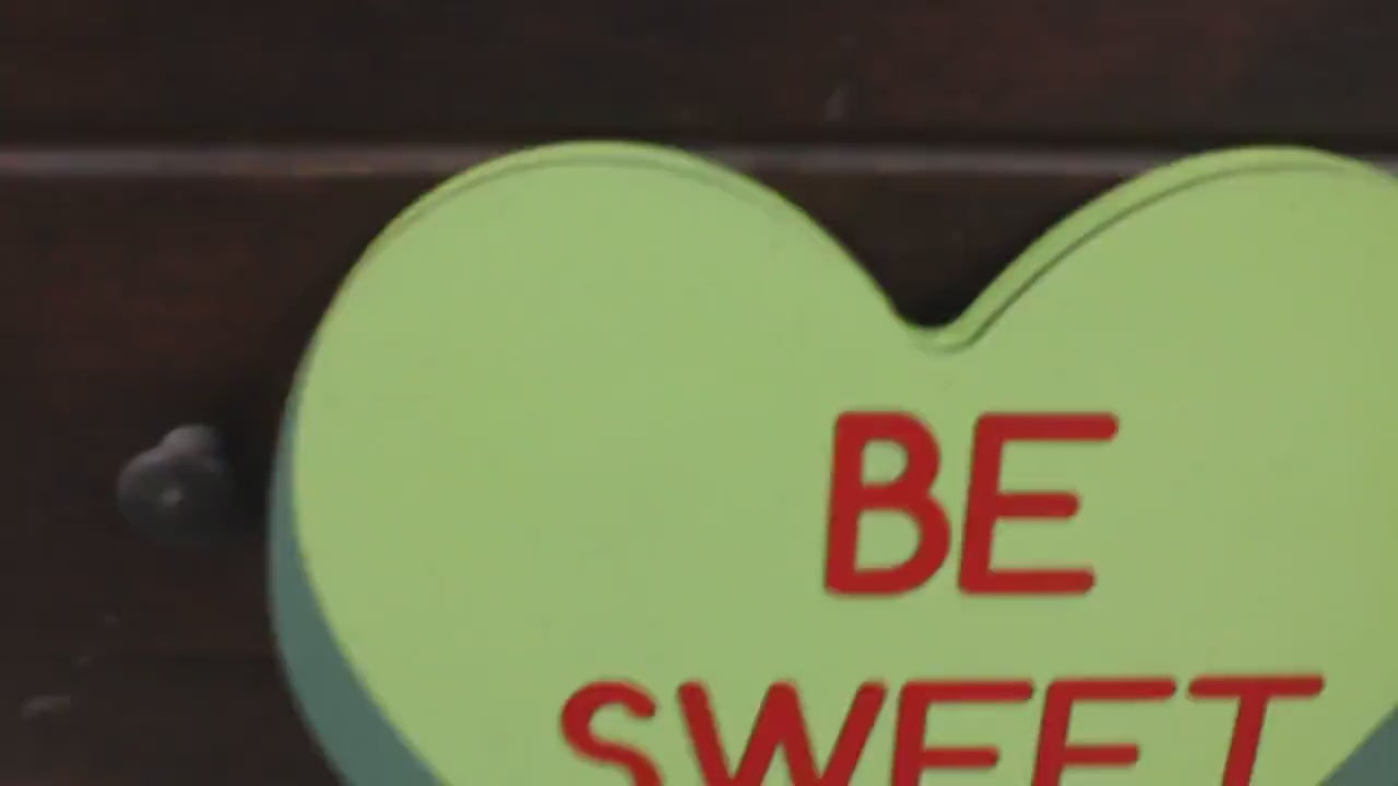 Handmade Wooden 'Be Sweet' Conversation Heart Sign - Valentine's Day Decor